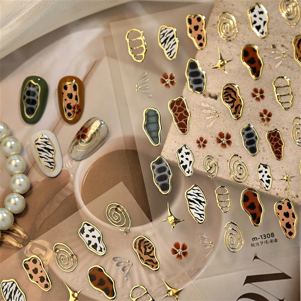 Nail Art Zebra - Retro Animal Print Gold Stamped Stars